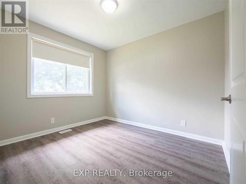 6851 Warden Avenue, Niagara Falls, ON - Indoor Photo Showing Other Room