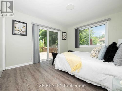 6851 Warden Avenue, Niagara Falls, ON - Indoor Photo Showing Bedroom