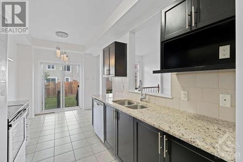 111 Westphalian Avenue, Ottawa, ON - Indoor Photo Showing Kitchen With Double Sink With Upgraded Kitchen