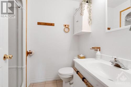 Lower level third bedroom ensuite - 921 Norwood Road, Westport, ON - Indoor Photo Showing Bathroom