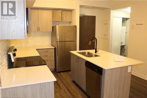 16 Markle Crescent Unit# 102, Ancaster, ON - Indoor Photo Showing Kitchen With Double Sink