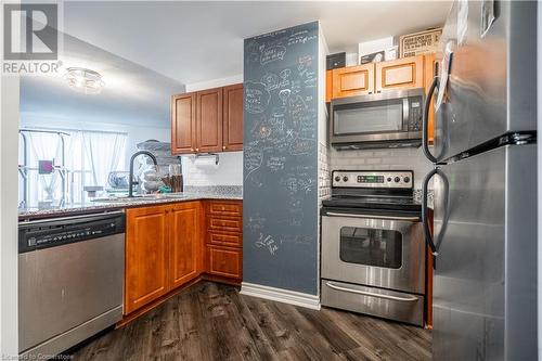 135 James Street Unit# 1115, Hamilton, ON - Indoor Photo Showing Kitchen