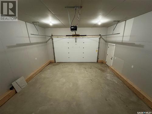 635 14Th Street, Humboldt, SK - Indoor Photo Showing Garage