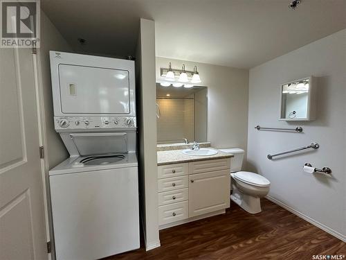 224 910 Main Street, Humboldt, SK - Indoor Photo Showing Laundry Room