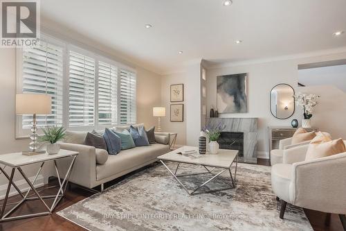 10 Stuart Avenue, Toronto, ON - Indoor Photo Showing Living Room