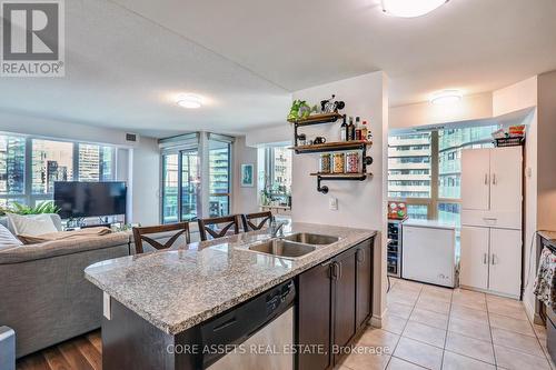 2306 - 19 Grand Trunk Crescent, Toronto, ON - Indoor Photo Showing Kitchen With Double Sink