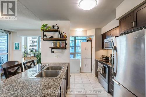 2306 - 19 Grand Trunk Crescent, Toronto, ON - Indoor Photo Showing Kitchen With Stainless Steel Kitchen With Double Sink