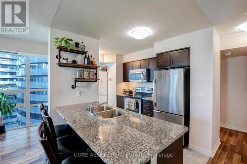 2306 - 19 Grand Trunk Crescent, Toronto, ON - Indoor Photo Showing Kitchen With Stainless Steel Kitchen With Double Sink With Upgraded Kitchen