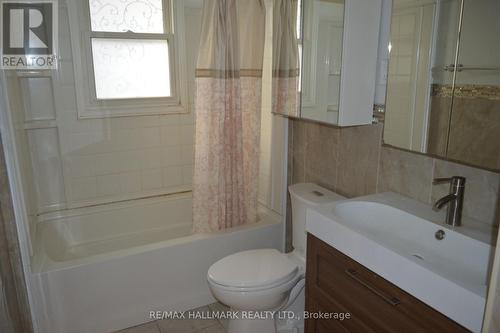 Main - 45 Aurora Heights Drive, Aurora, ON - Indoor Photo Showing Bathroom