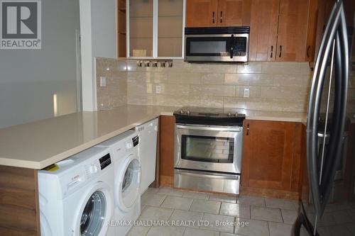 Main - 45 Aurora Heights Drive, Aurora, ON - Indoor Photo Showing Kitchen