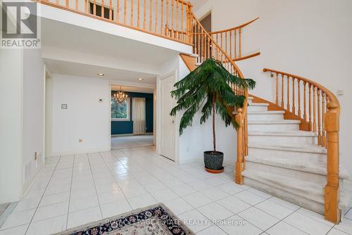 35 Harmony Hill Crescent, Richmond Hill, ON - Indoor Photo Showing Other Room