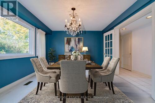 35 Harmony Hill Crescent, Richmond Hill, ON - Indoor Photo Showing Dining Room