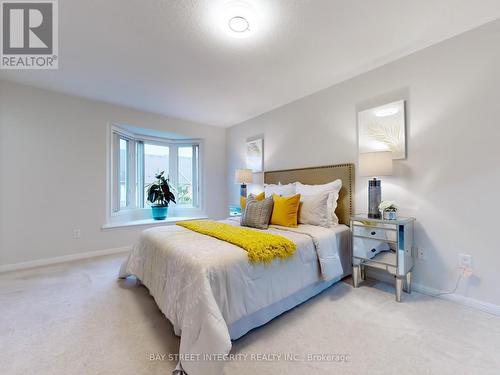 17 Winn Place, Aurora, ON - Indoor Photo Showing Bedroom