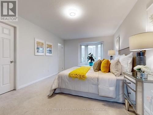 17 Winn Place, Aurora, ON - Indoor Photo Showing Bedroom