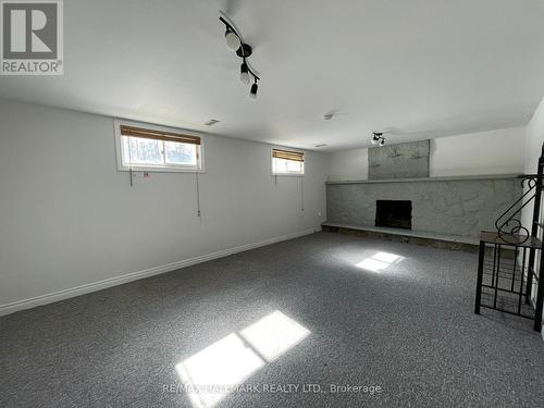 Lower - 25 Glenridge Road, Barrie, ON - Indoor Photo Showing Garage