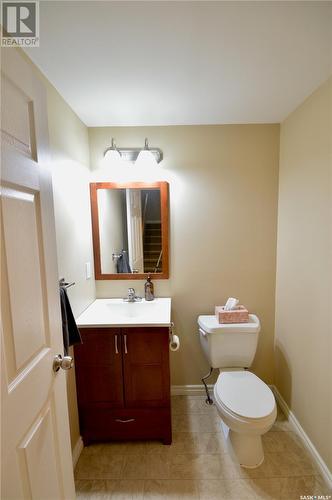 101B Cruise Street, Saskatoon, SK - Indoor Photo Showing Bathroom