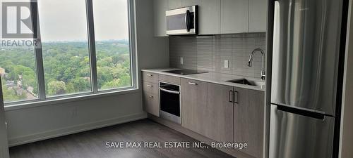 2616 - 1926 Lake Shore Boulevard W, Toronto, ON - Indoor Photo Showing Kitchen With Upgraded Kitchen