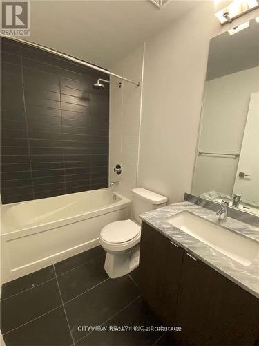 508 - 4055 Parkside Village Drive, Mississauga, ON - Indoor Photo Showing Bathroom