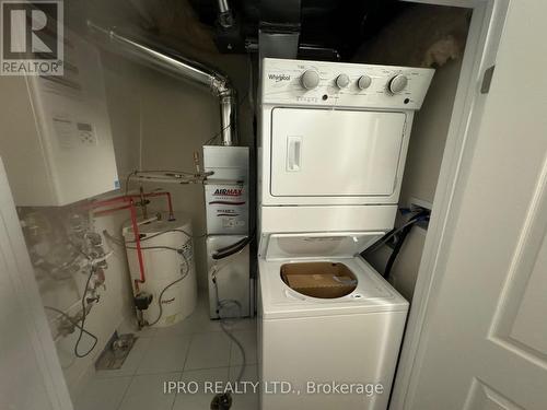 8175 Britannia Road, Milton, ON - Indoor Photo Showing Laundry Room