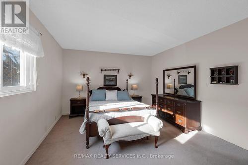 107 Royal Palm Drive, Brampton, ON - Indoor Photo Showing Bedroom