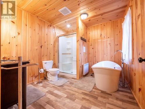 139 Broad Lake, Bellevue, NL - Indoor Photo Showing Bathroom