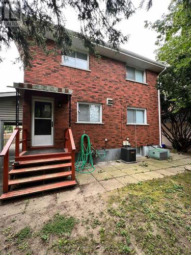 22 St James Unit C Street, Brantford, ON - Outdoor