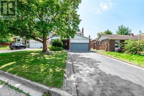 9 Eastman Crescent, Newmarket, ON - Outdoor