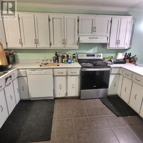 58 Plateau Park, Paradise, NL - Indoor Photo Showing Kitchen