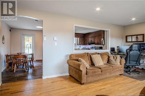 639 Route 111, Willow Grove, NB - Indoor Photo Showing Living Room