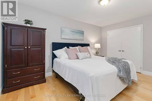 5756 Whitehorn Avenue, Mississauga, ON - Indoor Photo Showing Bedroom