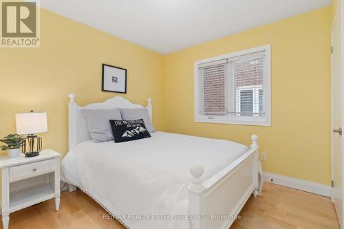 5756 Whitehorn Avenue, Mississauga, ON - Indoor Photo Showing Bedroom