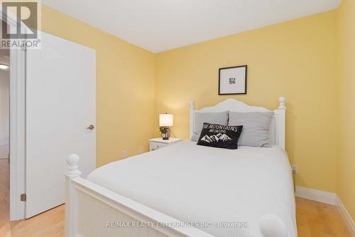 5756 Whitehorn Avenue, Mississauga, ON - Indoor Photo Showing Bedroom