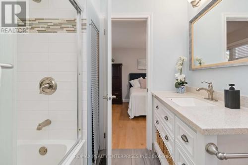 5756 Whitehorn Avenue, Mississauga, ON - Indoor Photo Showing Bathroom