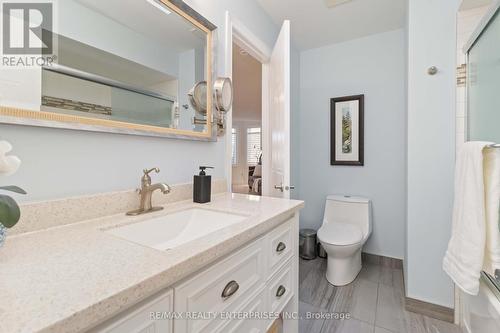 5756 Whitehorn Avenue, Mississauga, ON - Indoor Photo Showing Bathroom