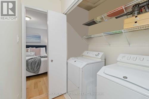 5756 Whitehorn Avenue, Mississauga, ON - Indoor Photo Showing Laundry Room