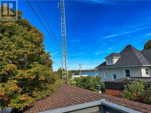 10 Campbell Street E, Little Current, ON - Outdoor