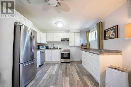 336 Third Avenue, Sudbury, ON - Indoor Photo Showing Kitchen With Stainless Steel Kitchen