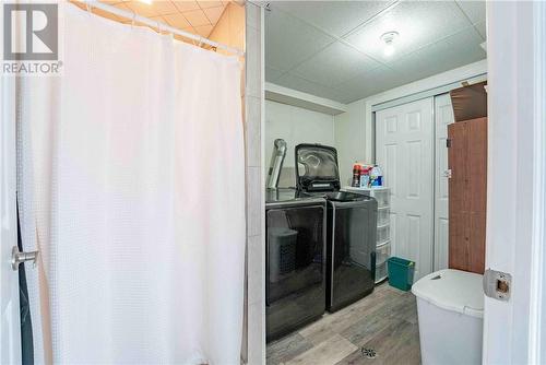 336 Third Avenue, Sudbury, ON - Indoor Photo Showing Bathroom