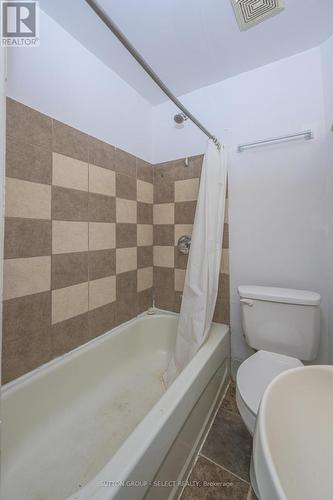 Ensuite to main floor bedroom - 22919 Hagerty Road, Newbury, ON - Indoor Photo Showing Bathroom