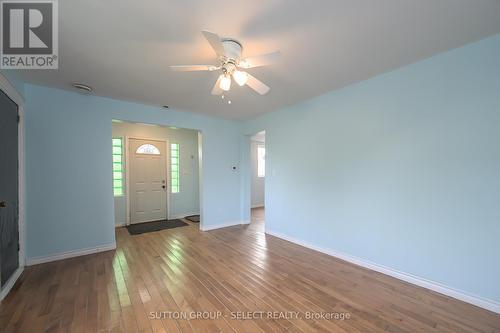 Front entry/living room - 22919 Hagerty Road, Newbury, ON - Indoor Photo Showing Other Room