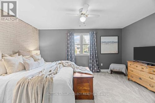 19 Hume Street, London, ON - Indoor Photo Showing Bedroom