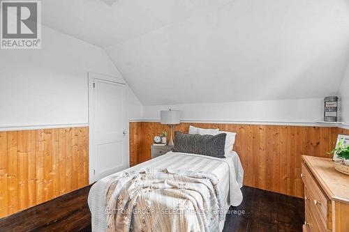 19 Hume Street, London, ON - Indoor Photo Showing Bedroom