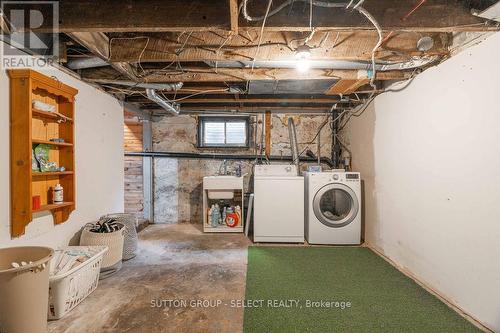 19 Hume Street, London, ON - Indoor Photo Showing Laundry Room