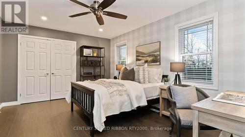 2300 Lime Kiln Drive, London, ON - Indoor Photo Showing Bedroom