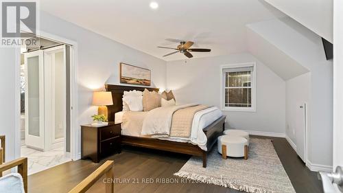 2300 Lime Kiln Drive, London, ON - Indoor Photo Showing Bedroom