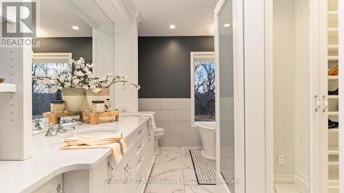 2300 Lime Kiln Drive, London, ON - Indoor Photo Showing Bathroom