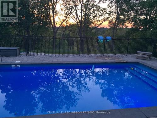 2300 Lime Kiln Drive, London, ON - Outdoor With In Ground Pool