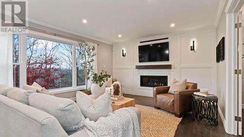 2300 Lime Kiln Drive, London, ON - Indoor Photo Showing Living Room With Fireplace