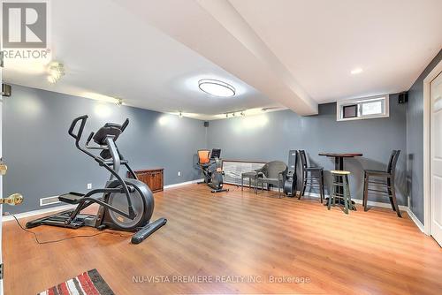 1090 Shelborne Place, London, ON - Indoor Photo Showing Gym Room