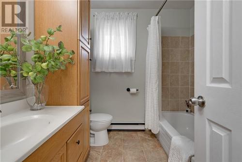 4305 Marlene, Hanmer, ON - Indoor Photo Showing Bathroom